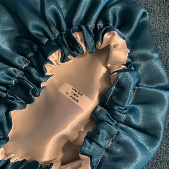 Bonnet - Picture 9 of 16